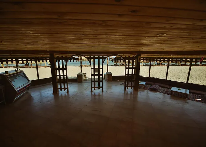 Crazy Horse Camp *