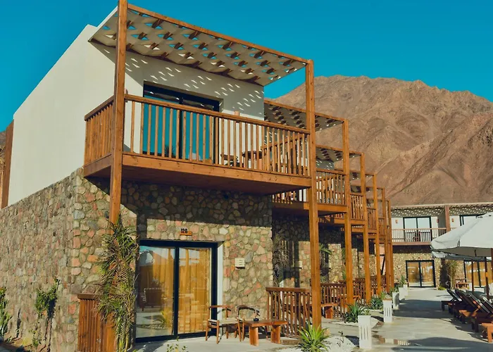 Crazy Horse Camp * Nuweiba`